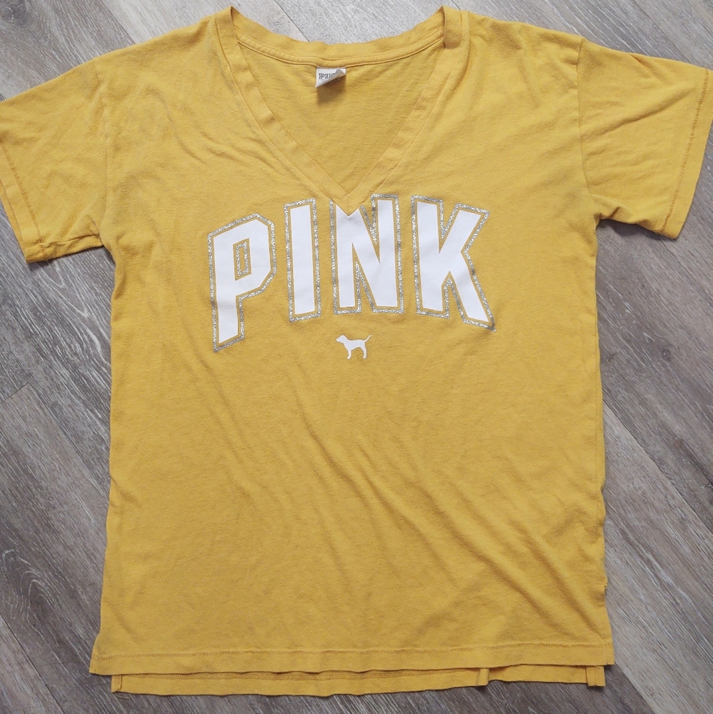VS PINK V-neck T ~ Oversized Small